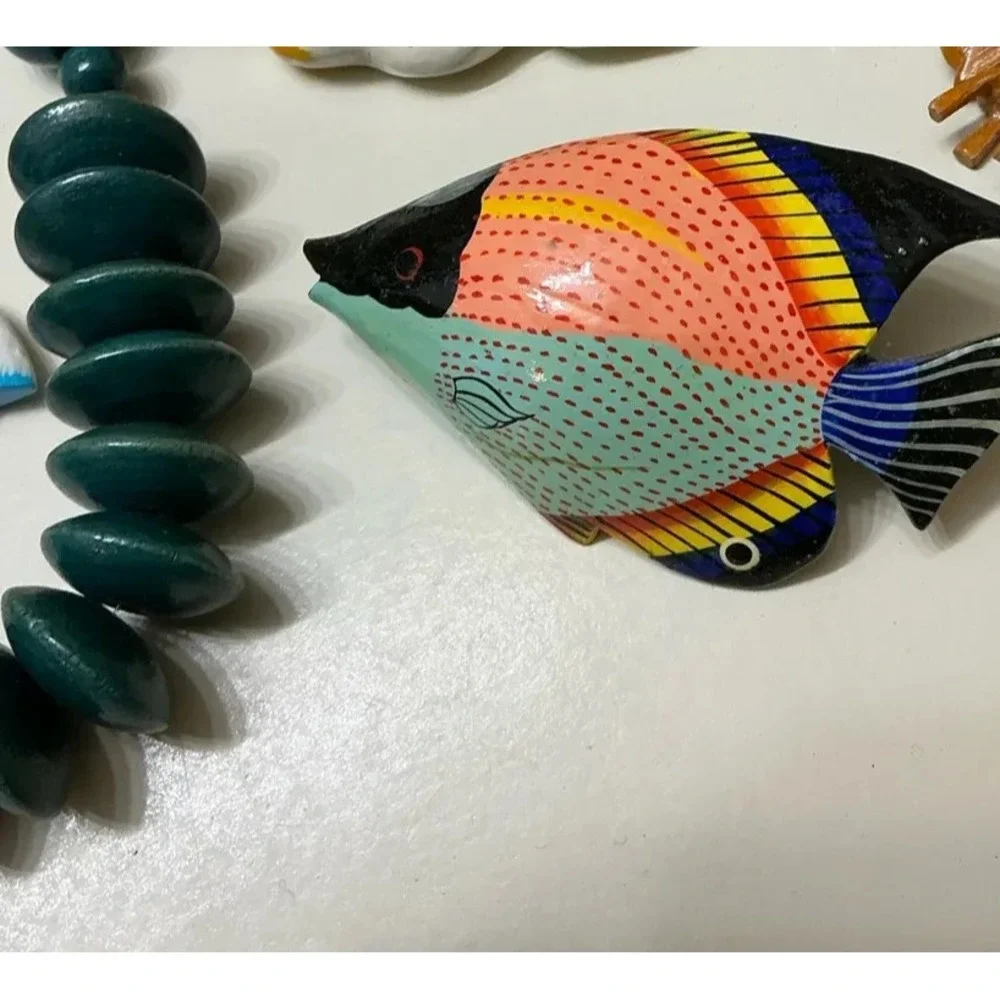Florida Beachy Jewelry Lot Including Fish, Shells, Pelicans & Seagulls
